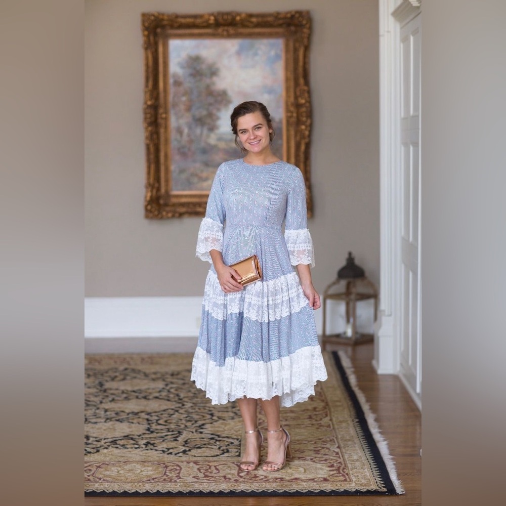 Dainty Jewells Lace Tiered Midi Dress Size M Modest Feminine Romantic
